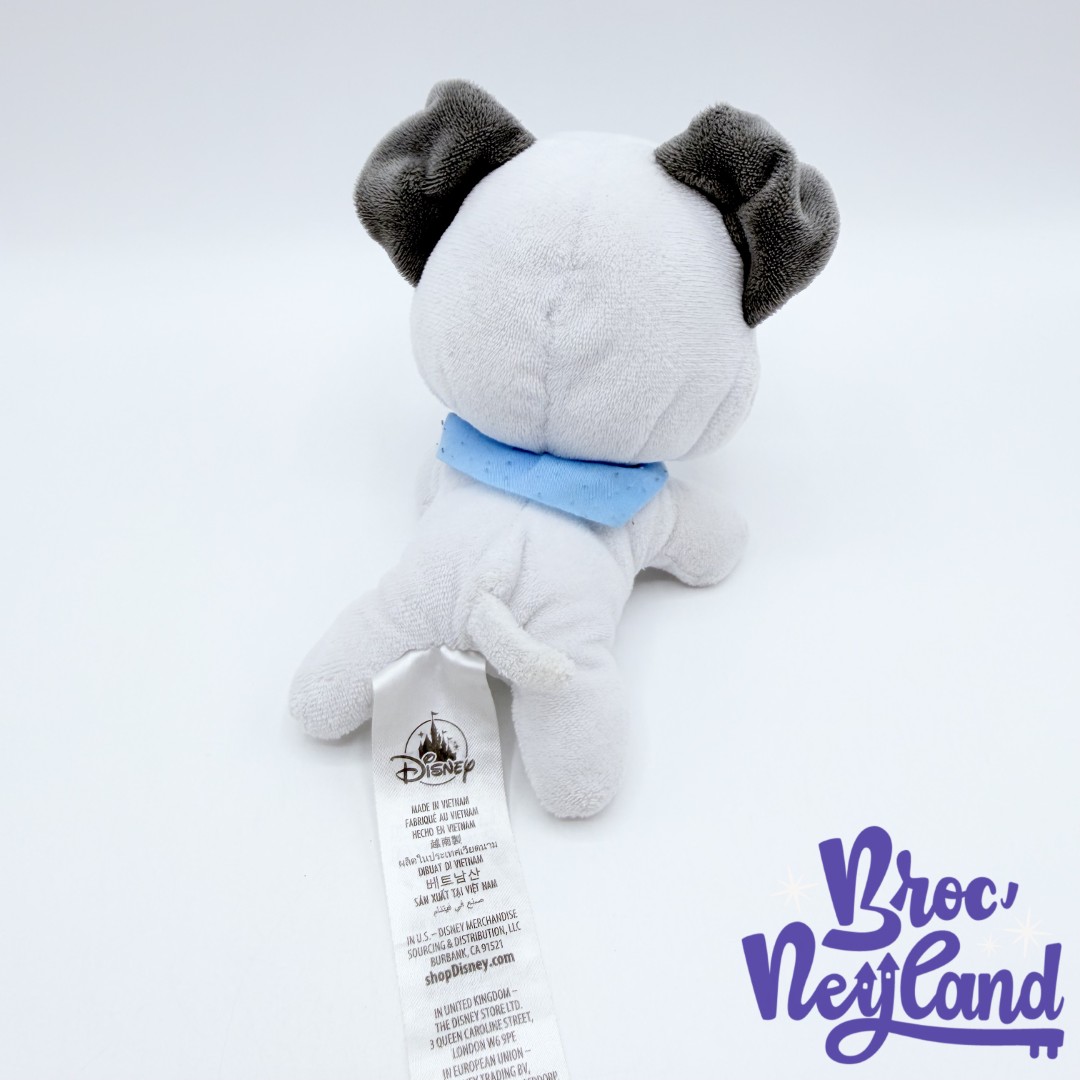Peluche-Mini-Percy-Naïf-Disney-Parks-2022-Disneyland-Pocahontas-chien-blanc-18-cm (2)