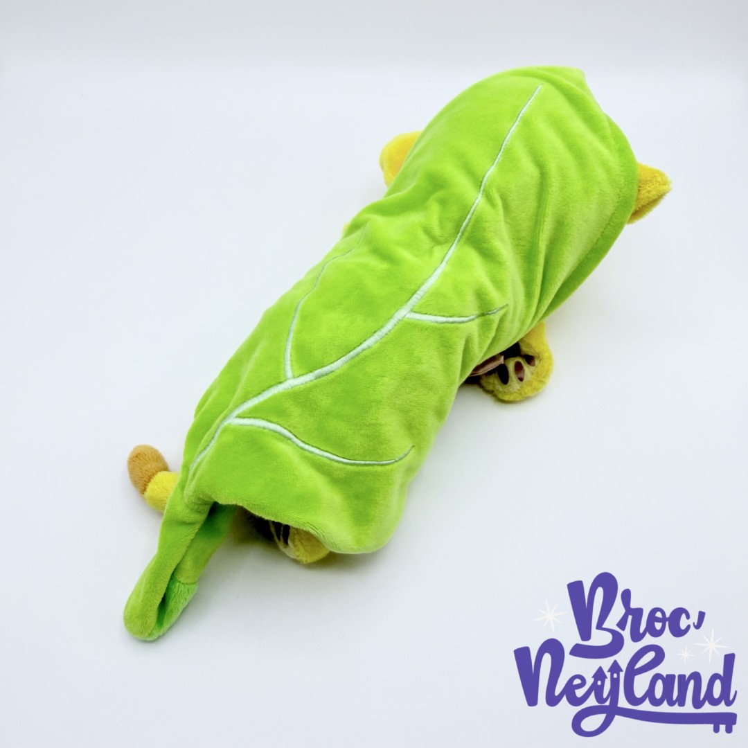 Peluche-Simba-Le-Roi-Lion-Disney-Babies-Disneyland-Paris-lion-couffin-couverture-verte-papillon (4)