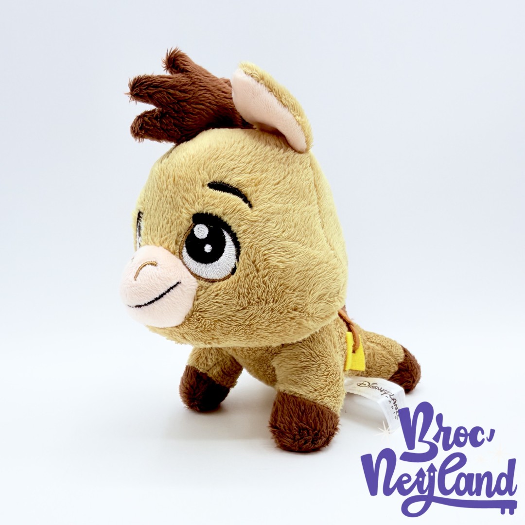 Peluche-Mini-Pile-Poil-Naïf-Disneyland-Paris-2020-Disney-Toy-Story-cheval-marron-15-cm (2)
