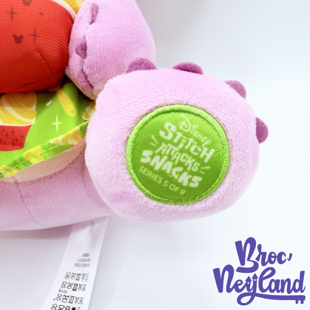 Peluche-Angel-stitch-Attacks-Snacks-Ananas-Tourbillon-5-sur-9-Édition-limitée-Disney-store-30-cm (6)