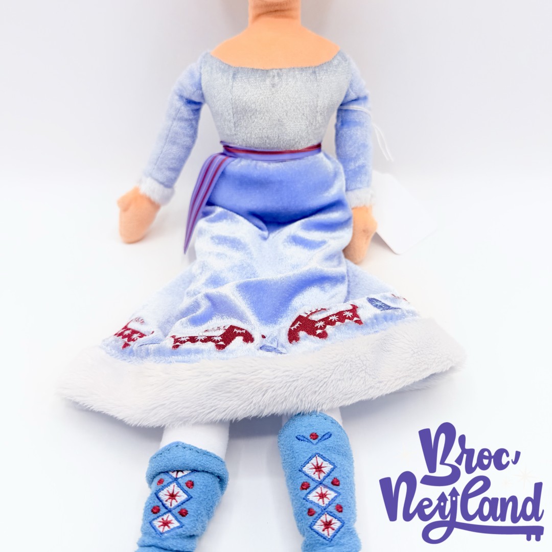 Poupée-chiffon-Anna-La-Reine-des-Neiges-Joyeuses-Fêtes-avec-Olaf-Disney-Parks-2017-peluche-bleu-48-cm (3)