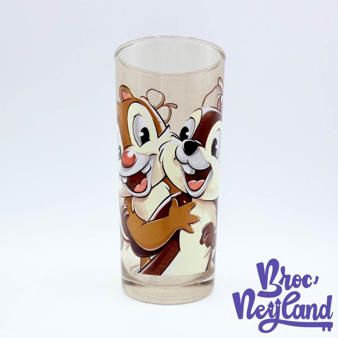 Verre-Tic-et-Tac-Portrait-Disneyland-Paris-Disney-écureuils-marron (3)
