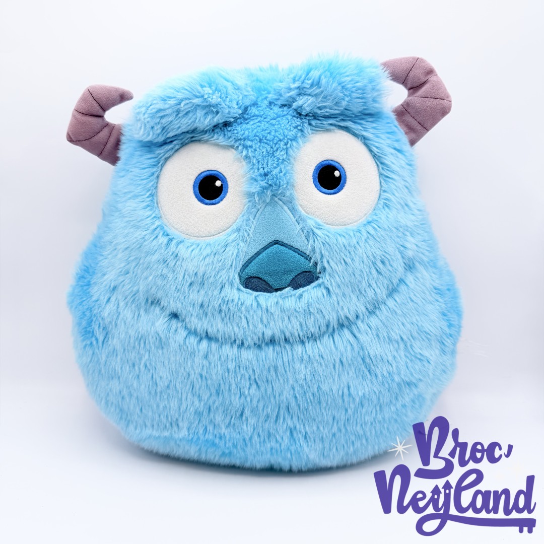Coussin-Sulli-Monstres-et-Cie-Disney-visage-monstre-bleu-oreiller-Sully (1)