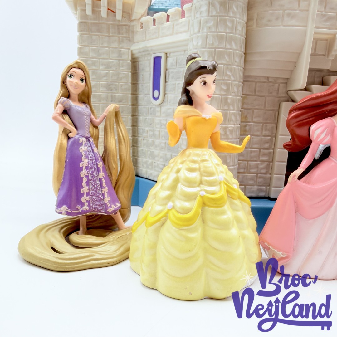 Jouet-Château-des-Princesses-Disneyland-Disney-Sleeping-Beauty-Castle-Playset-sonore-figurines (6)
