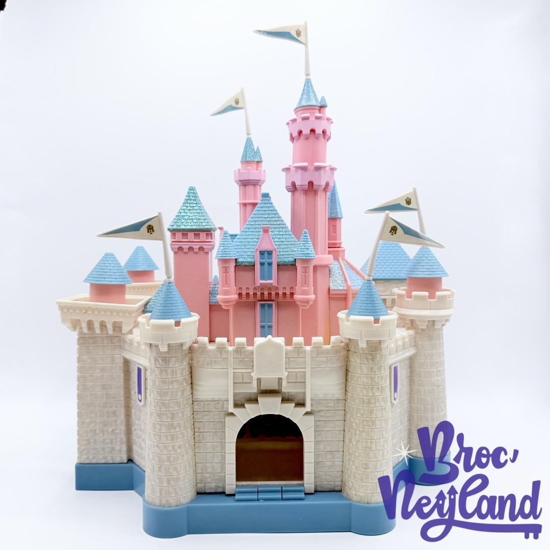 Jouet-Château-des-Princesses-Disneyland-Disney-Sleeping-Beauty-Castle-Playset-sonore-figurines (8)