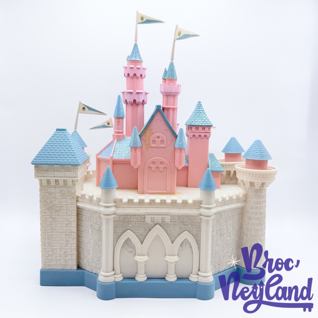 Jouet-Château-des-Princesses-Disneyland-Disney-Sleeping-Beauty-Castle-Playset-sonore-figurines (15)
