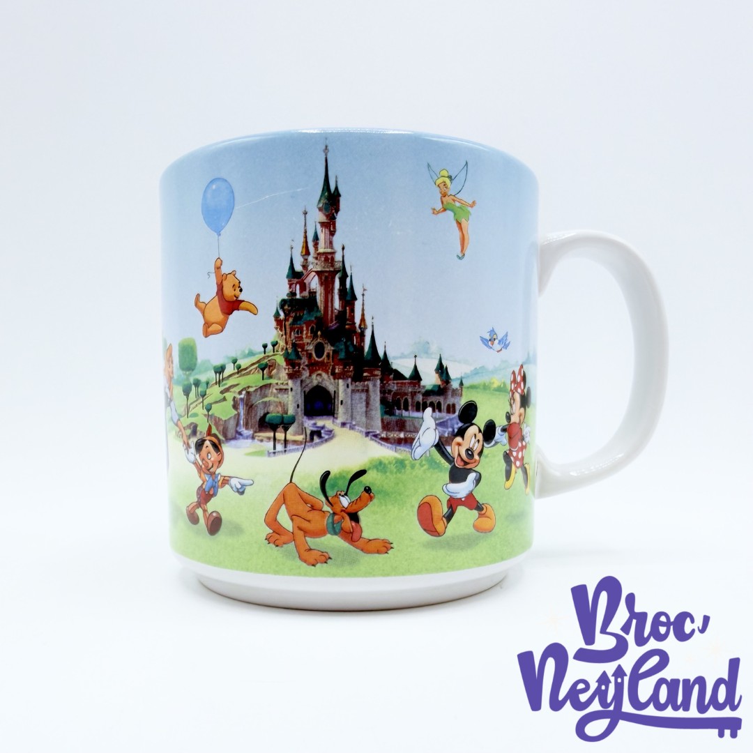 Tasse-scène-Château-Parc-Disneyland-Paris-Disney-mug-vintage-personnages (3)