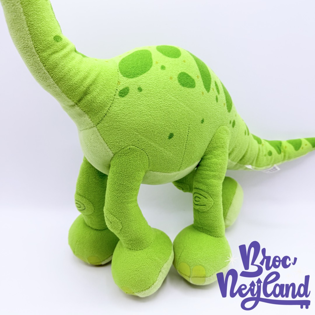 Peluche-Arlo-Disneyland-Paris-Disney-Le-Voyage-Arlo-dinosaure-vert-50-cm (5)