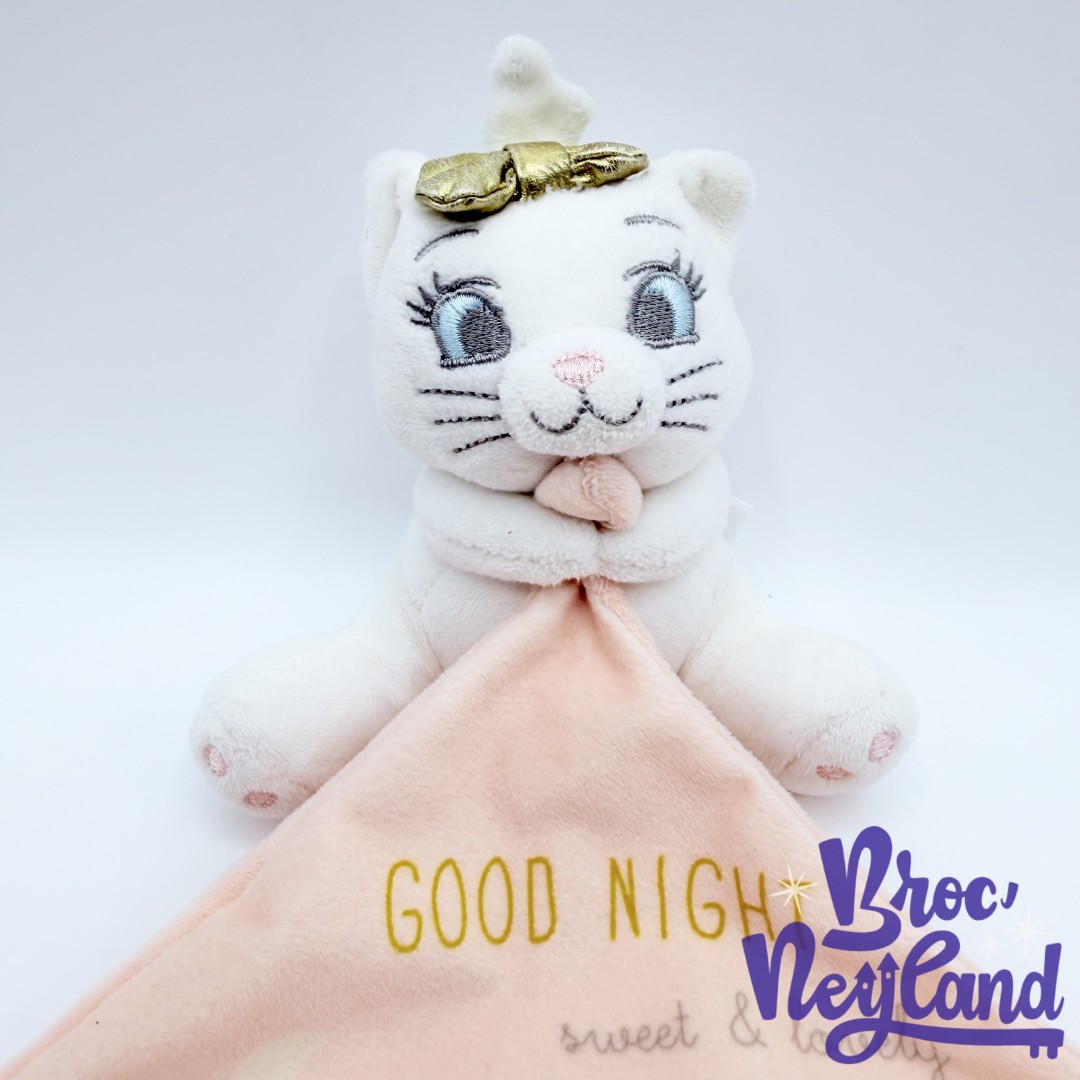 Peluche-Doudou-Marie-Les-Aristochats-Disney-Simba-Toys-Good-Night-sweet-lovely-carré-rose (3)