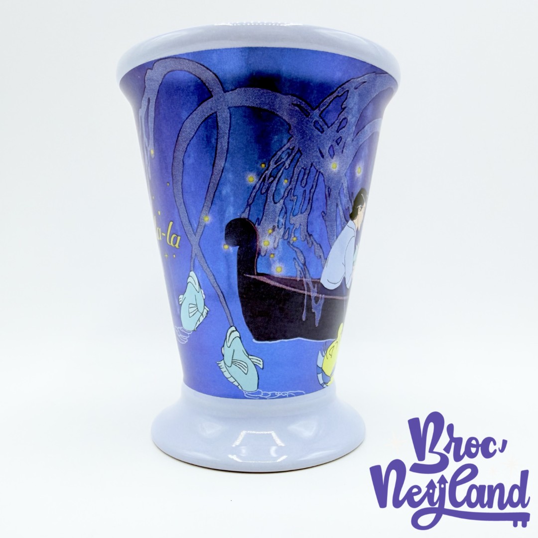 Tasse-La-Petite-Sirène-Kiss-the-Girl-Disney-Store-2020-mug-bleu-barque (2)