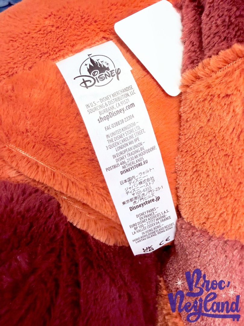 Peluche-Mei-Lee-Big-Big-Feet-XXL-Disney-Store-Alerte-Rouge-panda-roux-grand-60-cm (2)