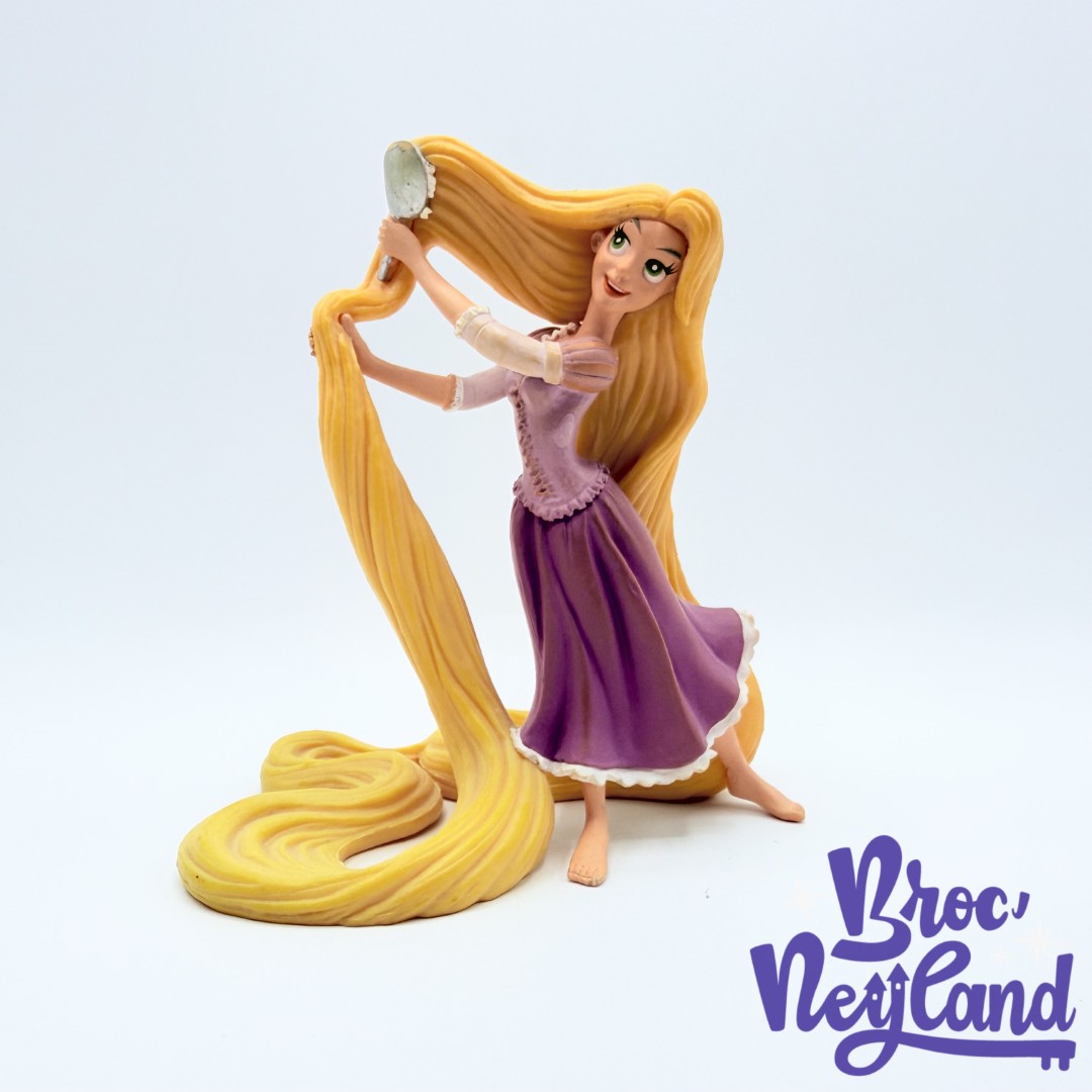 Figurine-Raiponce-Disney-Bullyland-princesse-cheveux-longs-brosse-12-cm (2)