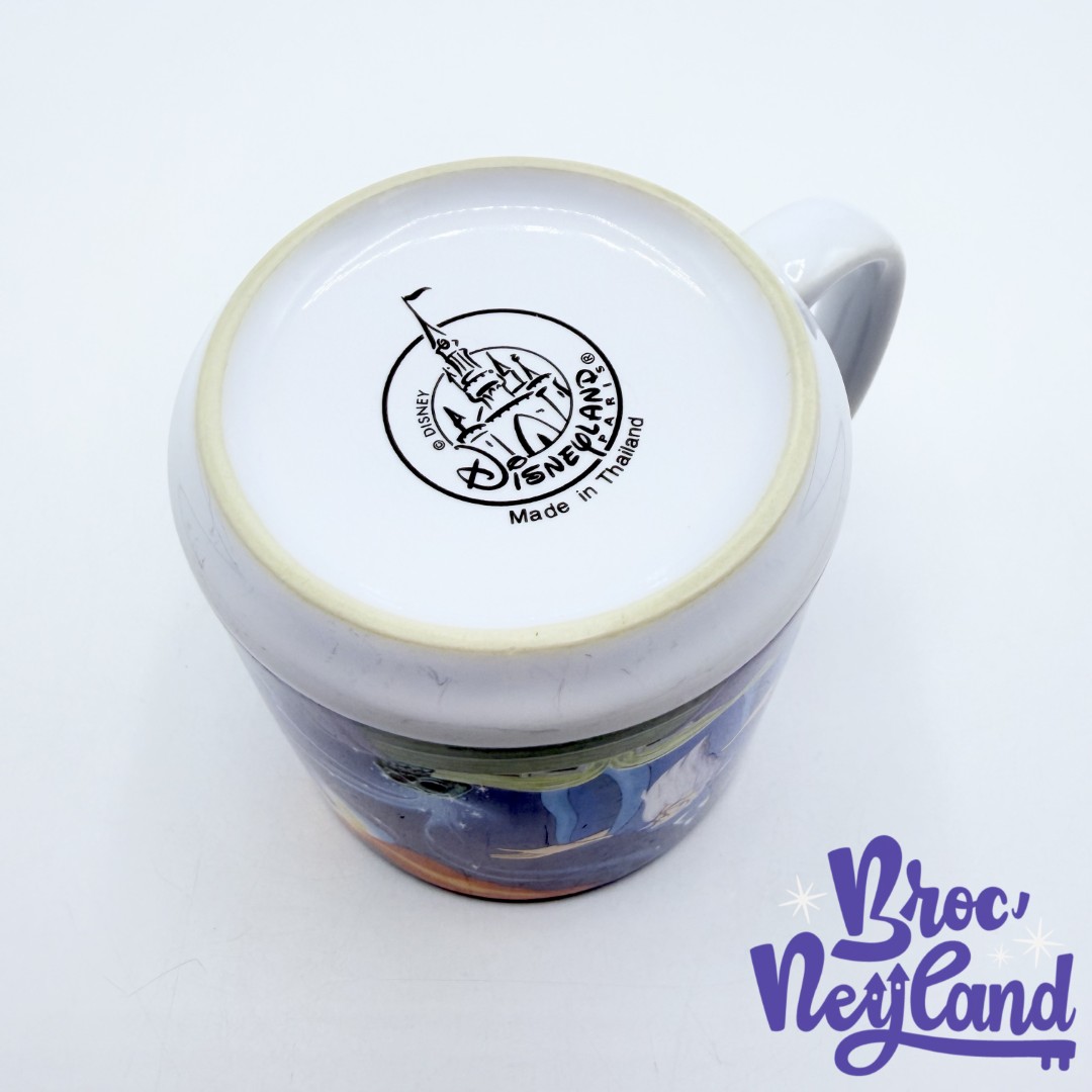 Tasse-scène-Mickey-Fantasia-Disneyland-Disney-mug-scène-film-sorcier-balai (1)