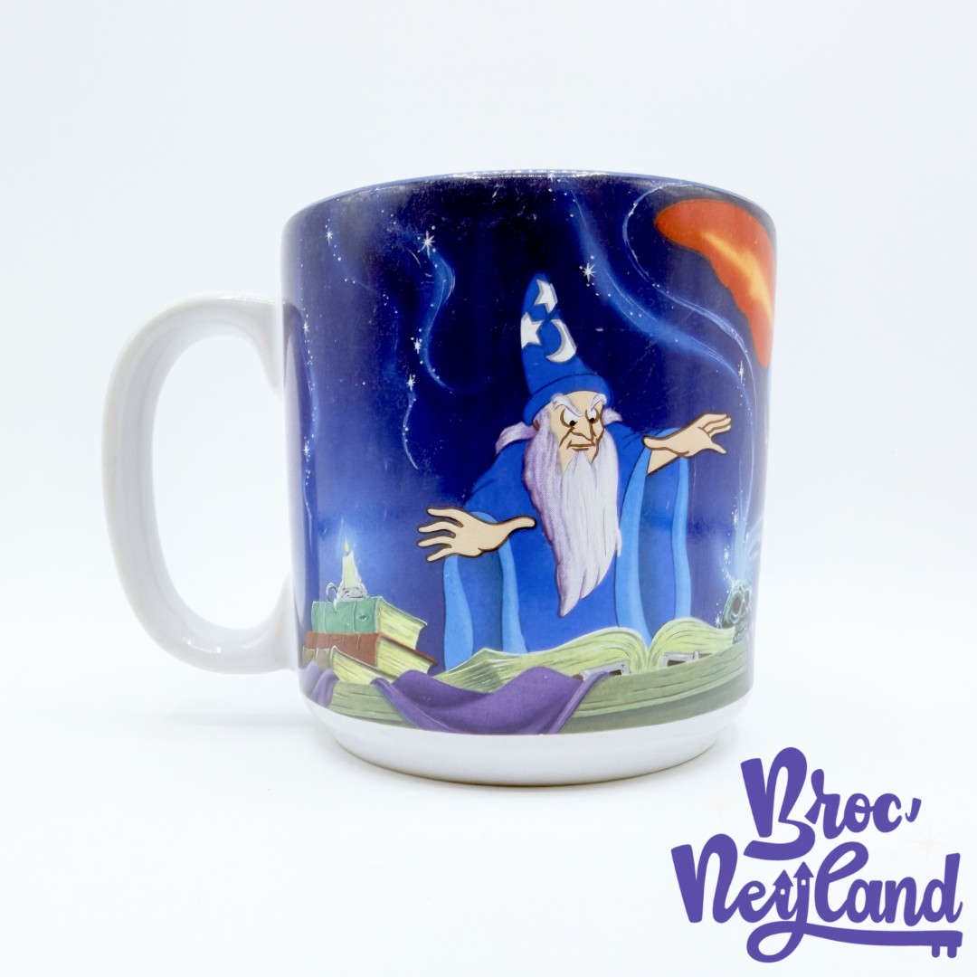 Tasse-scène-Mickey-Fantasia-Disneyland-Disney-mug-scène-film-sorcier-balai (4)