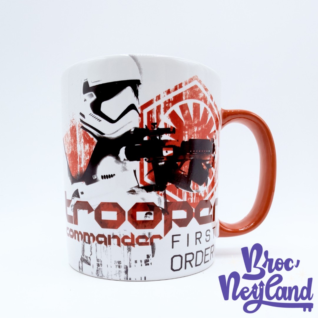 Tasse-Trooper-Commander-First-Order-Star-Wars-Disneyland-2018-mug-Disney-Crush-the-Resistance-blanc-rouge (3)