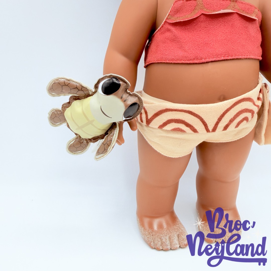 Poupée-Vaiana-Toddler-Animators-Collection-Disney-Store-2016-bébé-39-cm (4)