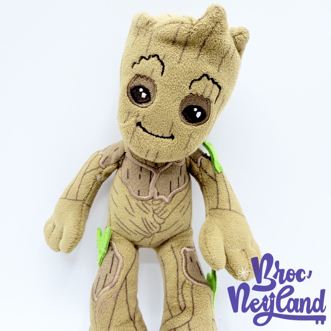Peluche-Groot-Les-Gardiens-de-la-Galaxie-Marvel-Disneyland-Paris-2017-Disney-branche-arbre-20-cm (3)