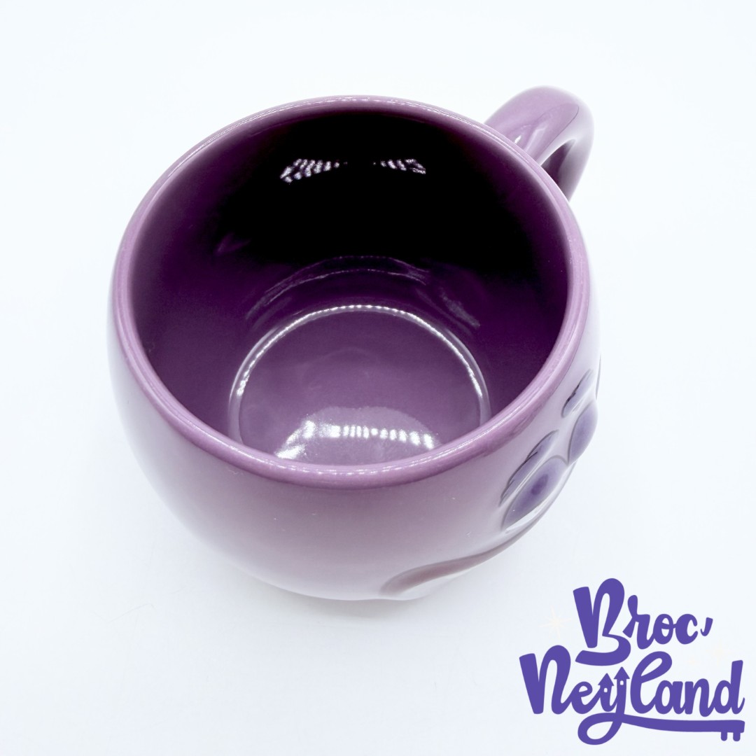 Tasse-Art-Monstres-et-Cie-Disneyland-Paris-2013-mug-Disney-monstre-violet-visage-relief-3D (3)