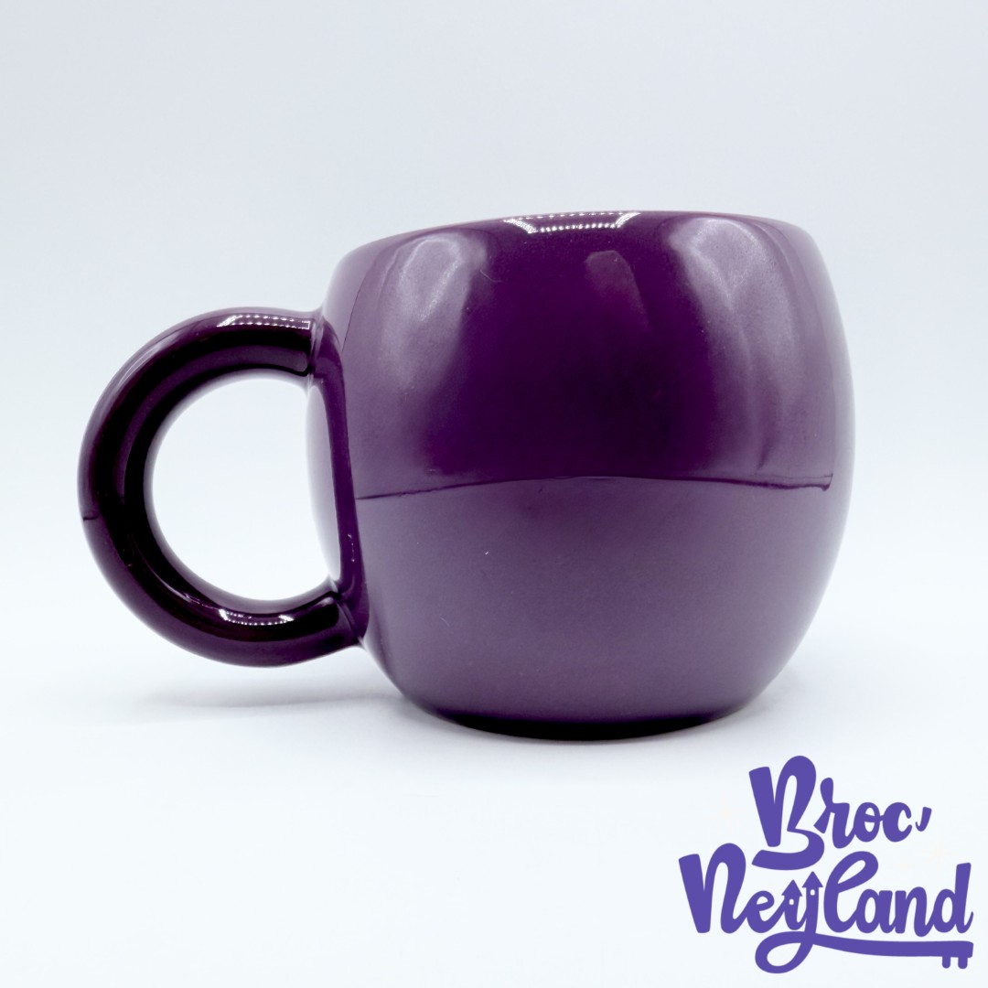 Tasse-Art-Monstres-et-Cie-Disneyland-Paris-2013-mug-Disney-monstre-violet-visage-relief-3D (4)