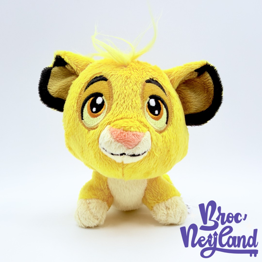 Peluche-Mini-Simba-Naïf-Disneyland-Paris-2020-Disney-Le-Roi-Lion-jaune-13-cm (2)
