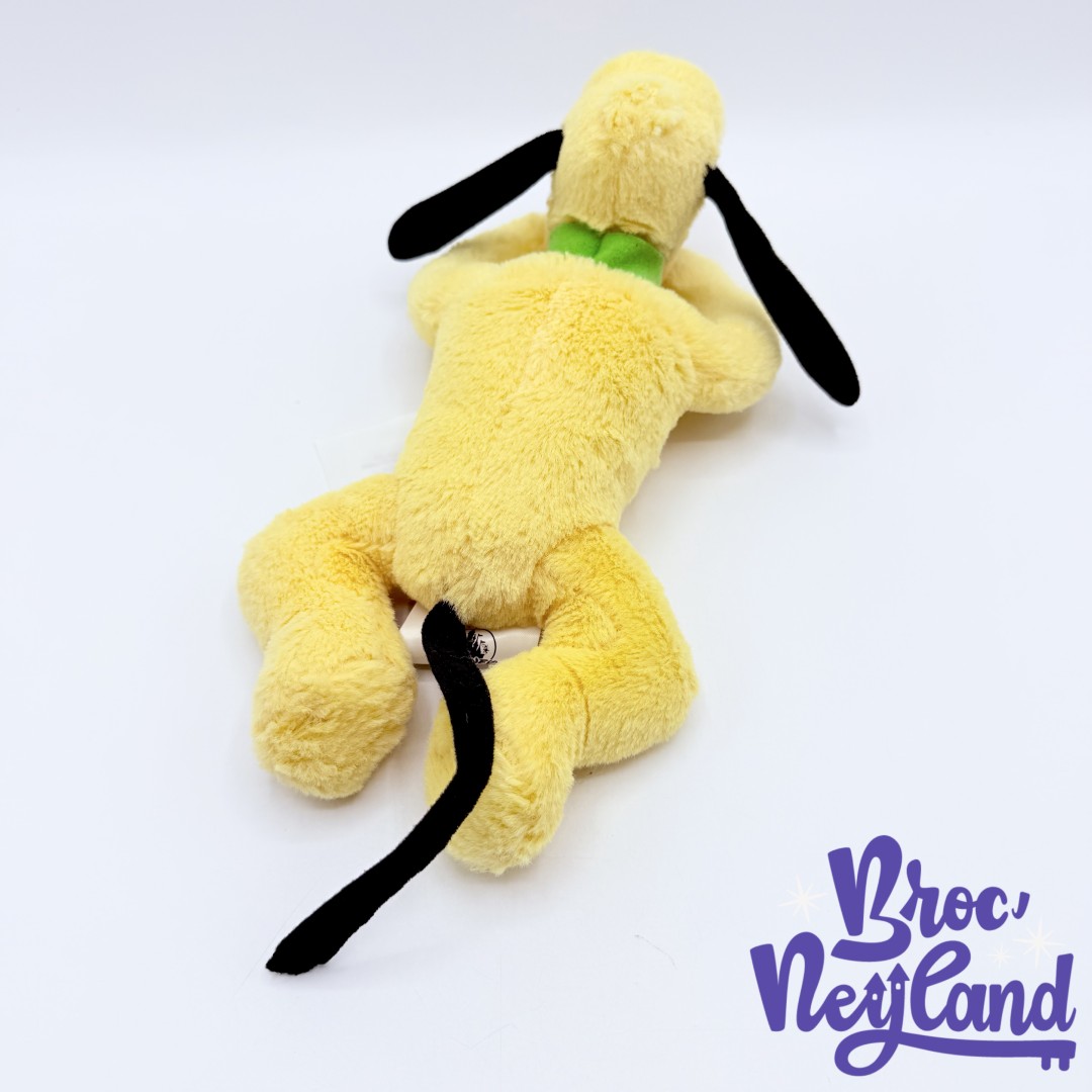 Peluche-Pluto-mini-Disneyland-Paris-2016-Disney-chien-jaune-couché-20-cm (4)
