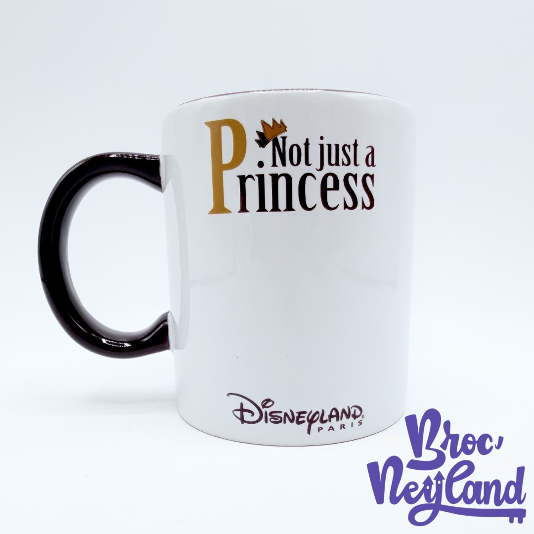 Tasse-Méchante-reine-Born-to-be-Queen-Disneyland-Paris-mug-Disney-Blanche-Neige-et-les-sept-nains (1)