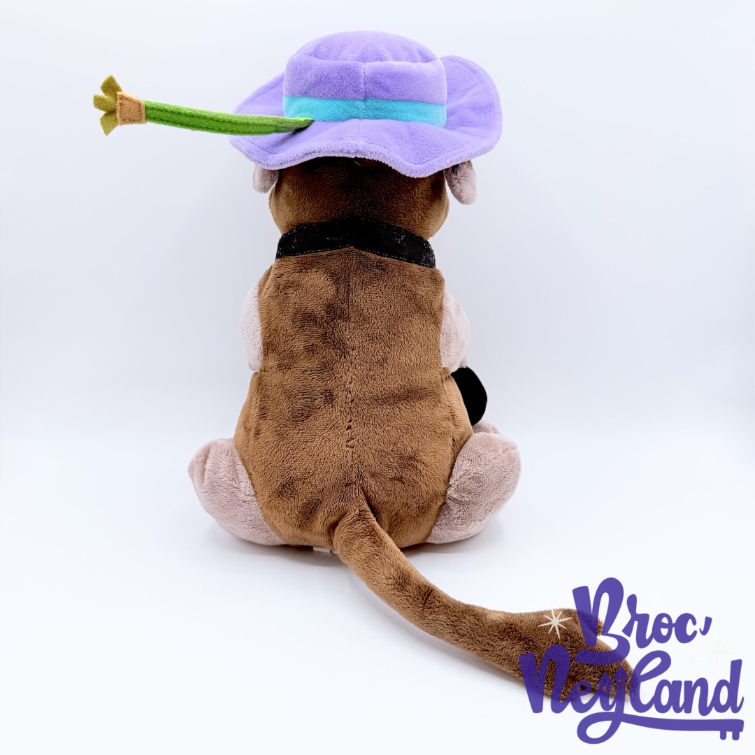 Peluche-Miss-Caloway-La-Ferme-se-Rebelle-Disneyland-Paris-Disney-vache-chapeau-violet-38-cm (6)