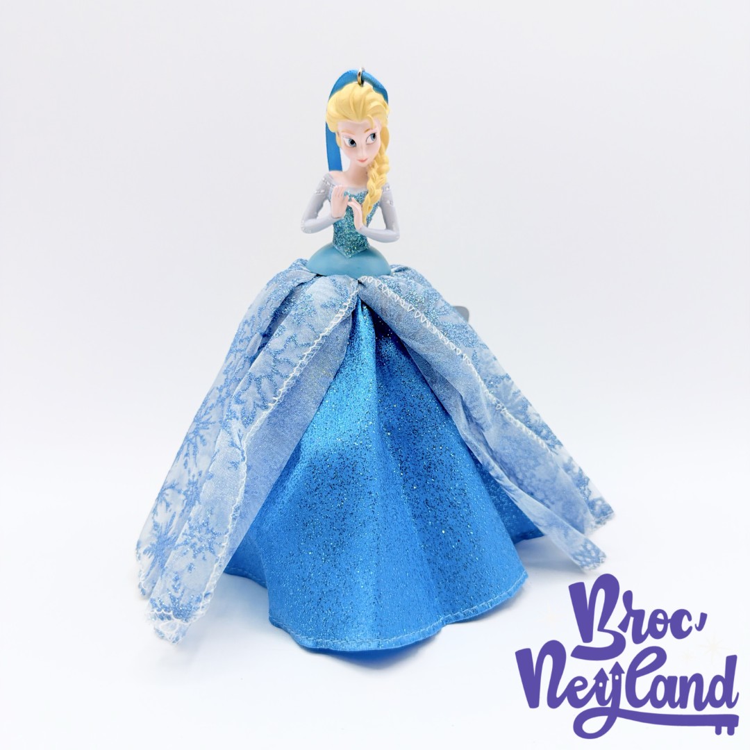 Ornement-Noël-elsa-La-Reine-des-Neiges-Disney-Parks-2015-Disneyland-princesse-robe-tissu-boule-suspension (2)