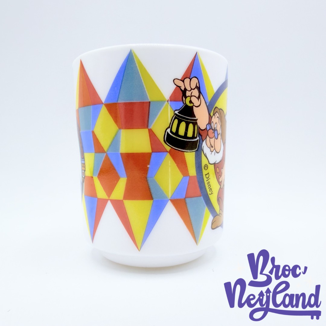 Tasse-Blanche-Neige-et-les-Sept-Nains-Disney-mug-Arcopal-diamant-vintage (2)