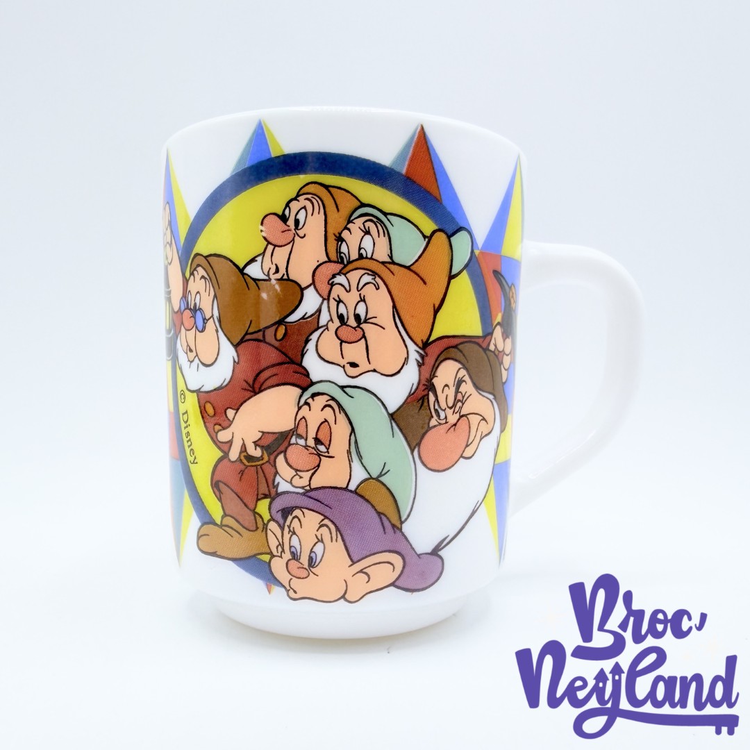 Tasse-Blanche-Neige-et-les-Sept-Nains-Disney-mug-Arcopal-diamant-vintage (3)