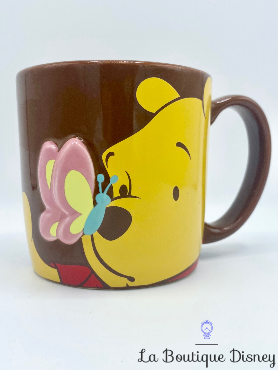 Tasse Winnie l\'ourson Disney Store 2017 mug marron Winnie the Pooh papillon relief 3D