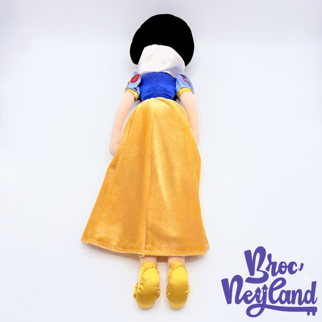 Poupée-Chiffon-Blanche-Neige-Disney-Parks-Disneyland-2015-peluche-princesse-robe-velours-52-cm (1)