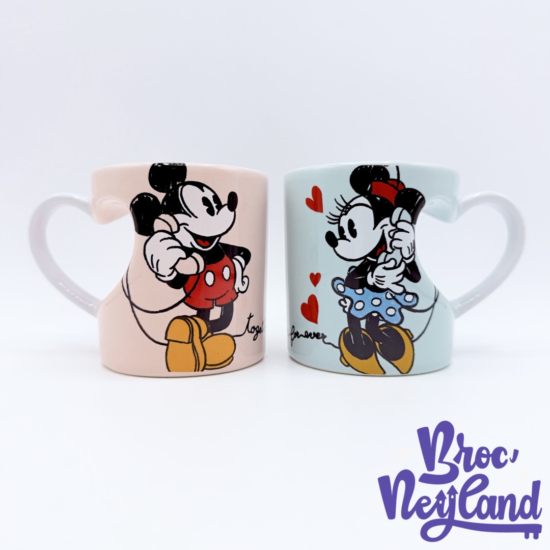 Paire-tasses-Mickey-Minnie-Together-For-Ever-Disneyland-Paris-2017-mug-Disney-coeur-duo (1)