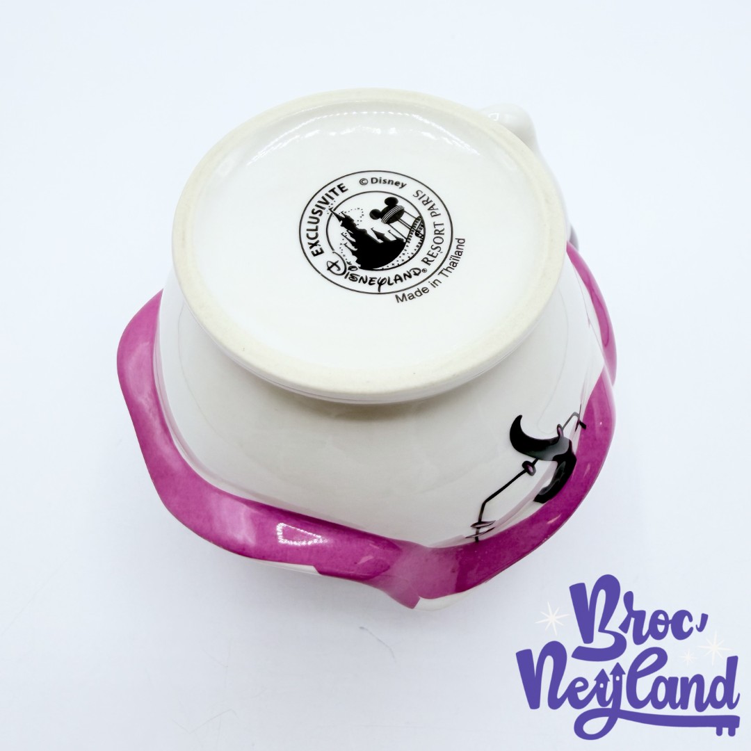 Tasse-Minnie-Mouse-jupe-Disneyland-paris-mug-Disney-noir-rose-pois-relief-3D (5)