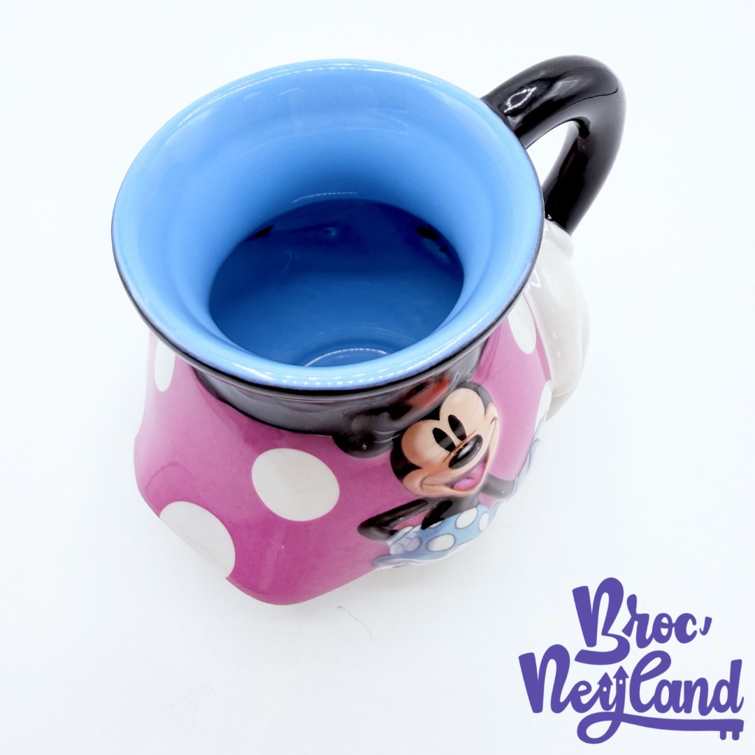 Tasse-Minnie-Mouse-jupe-Disneyland-paris-mug-Disney-noir-rose-pois-relief-3D (1)