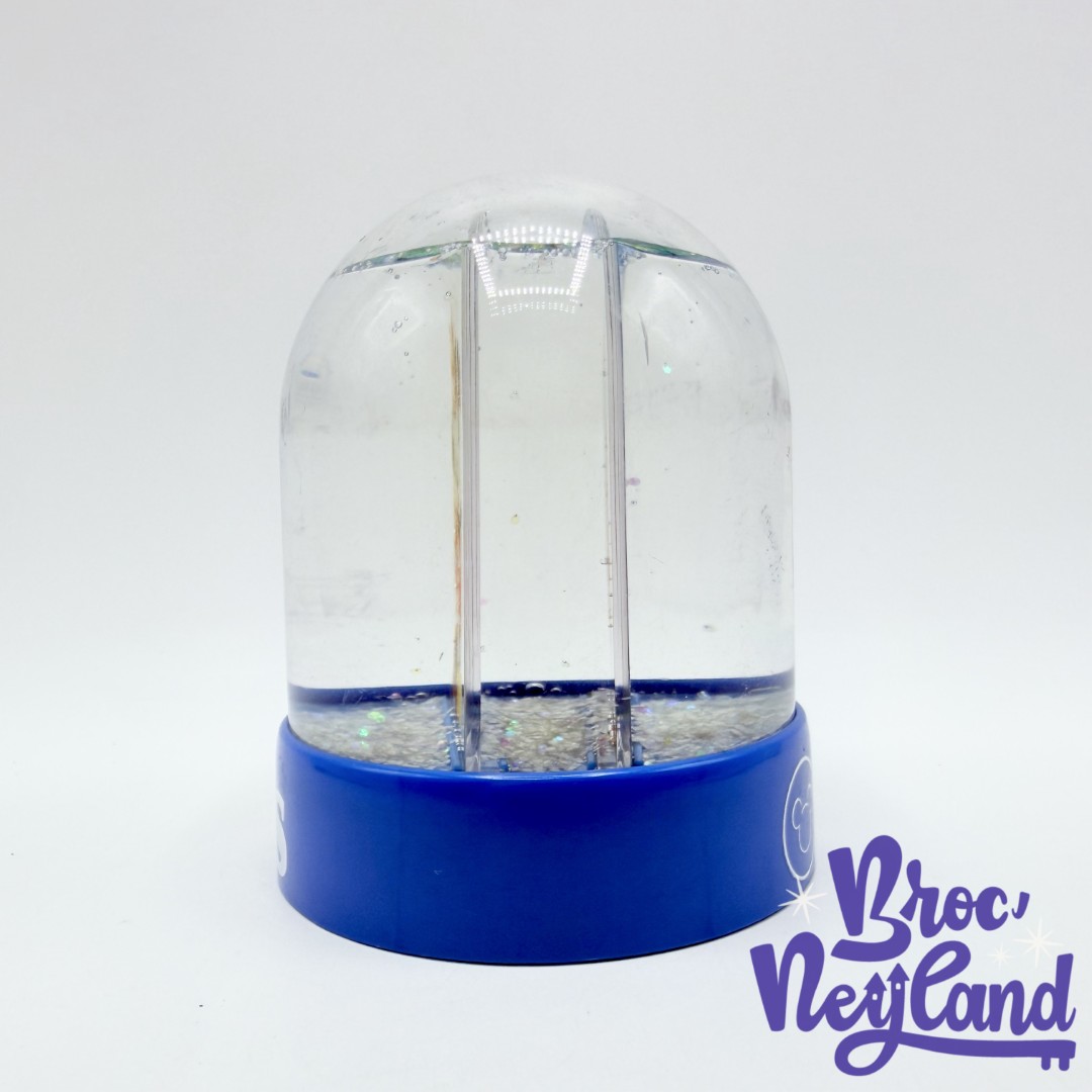 Boule-à-neige-Mickey-et-ses-amis-Tour-Eiffel-Disneyland-Paris-Disney-Snow-Globe-plastique-bleu (5)