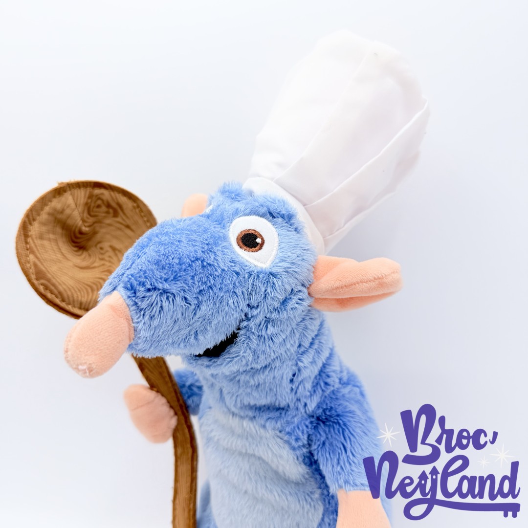 Peluche-Rémy-toque-cuillère-Ratatouille-Disney-rat-bleu-cuisinier-35-cm (3)