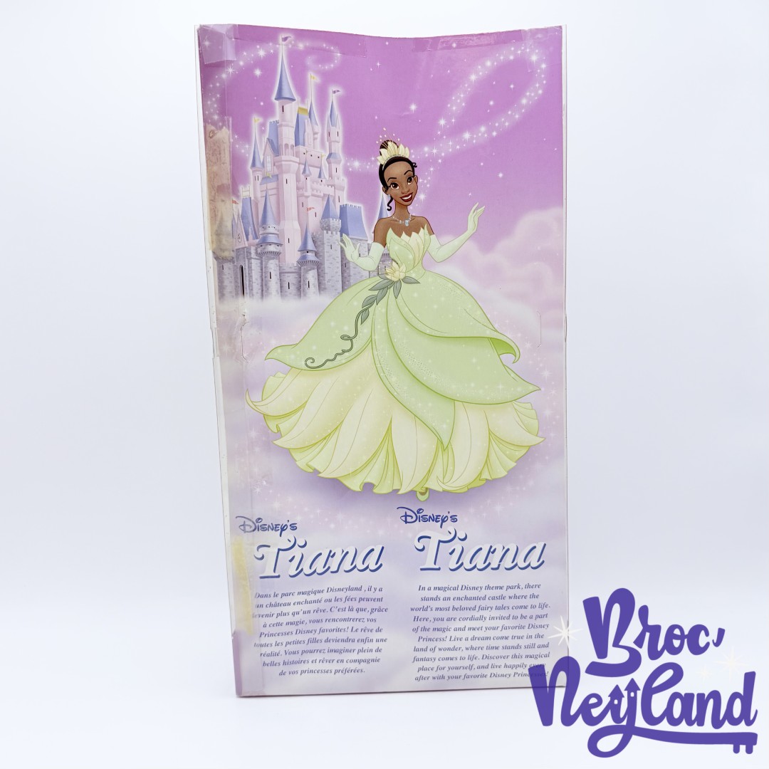 Poupée-Tiana-La-Princesse-et-la-Grenouille-Disney-Parks-Collection-princesse-boite (1)