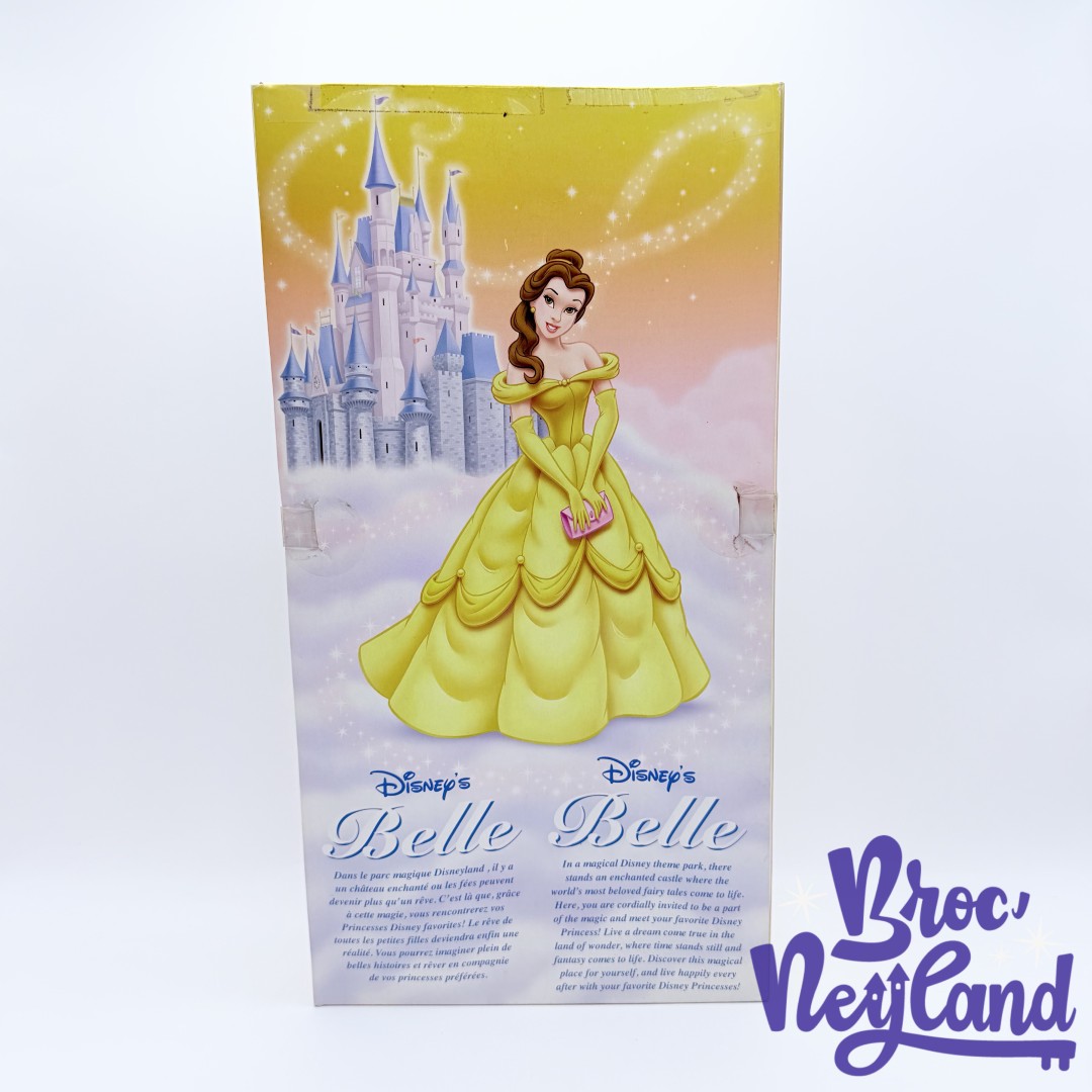 Poupée-Belle-La-Belle-et-la-Bête-Disney-Parks-Collection-princesse-boite (6)