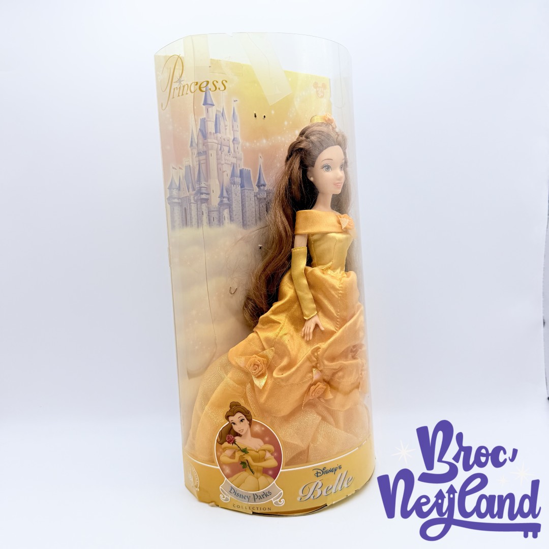 Poupée-Belle-La-Belle-et-la-Bête-Disney-Parks-Collection-princesse-boite (7)