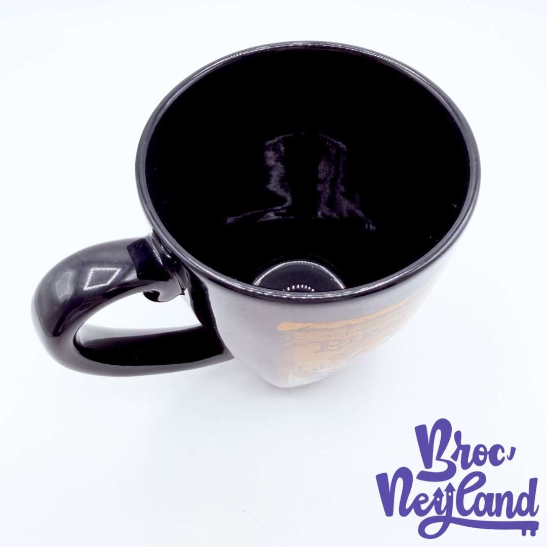 Tasse-Dingo-Pirates-des-Caraïbes-Disneyland-Resort-Paris-Disney-mug-noir-attraction (3)