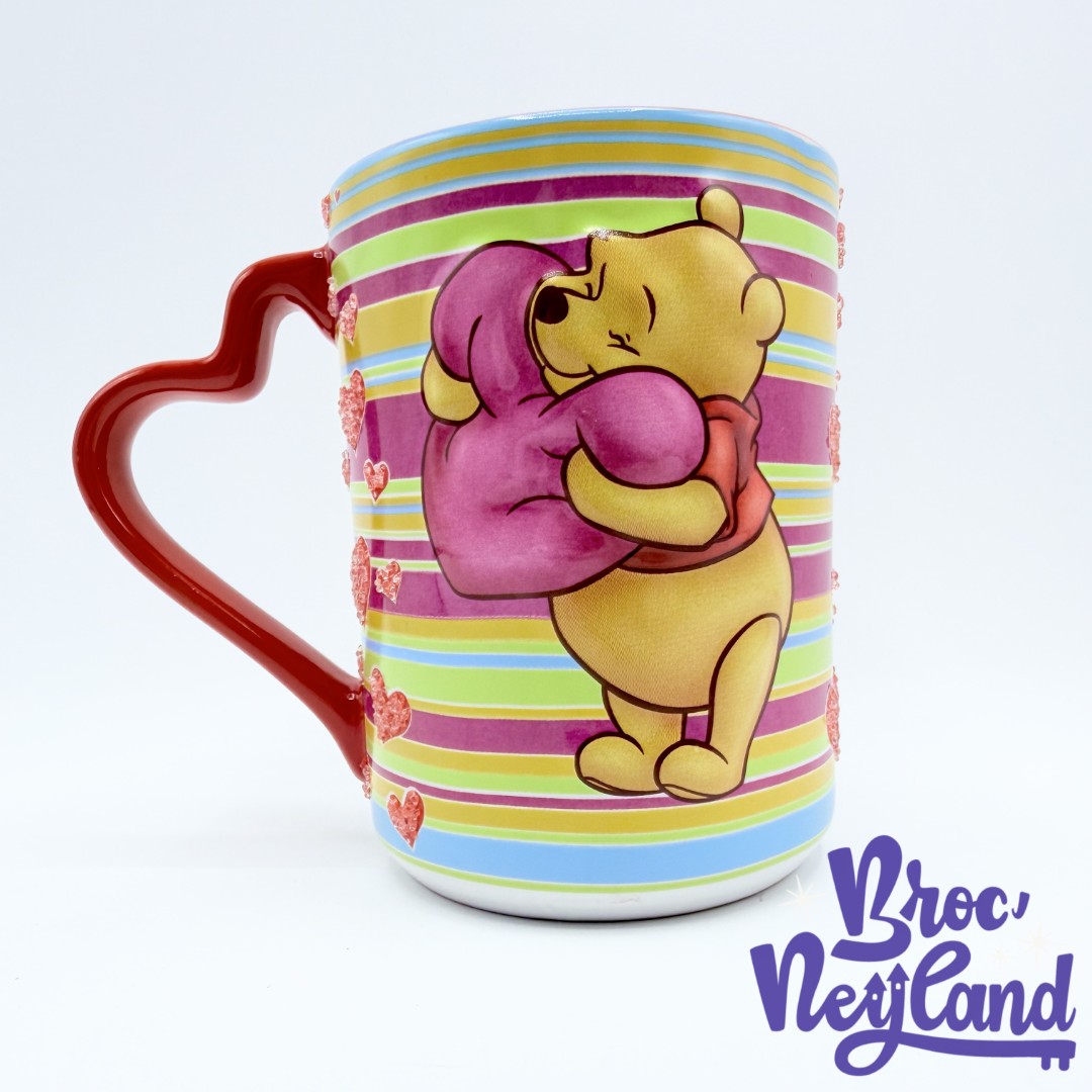 Tasse-Winnie-ourson-coeur-Disneyland-Paris-mug-Disney-strass-rayure-rouge (6)