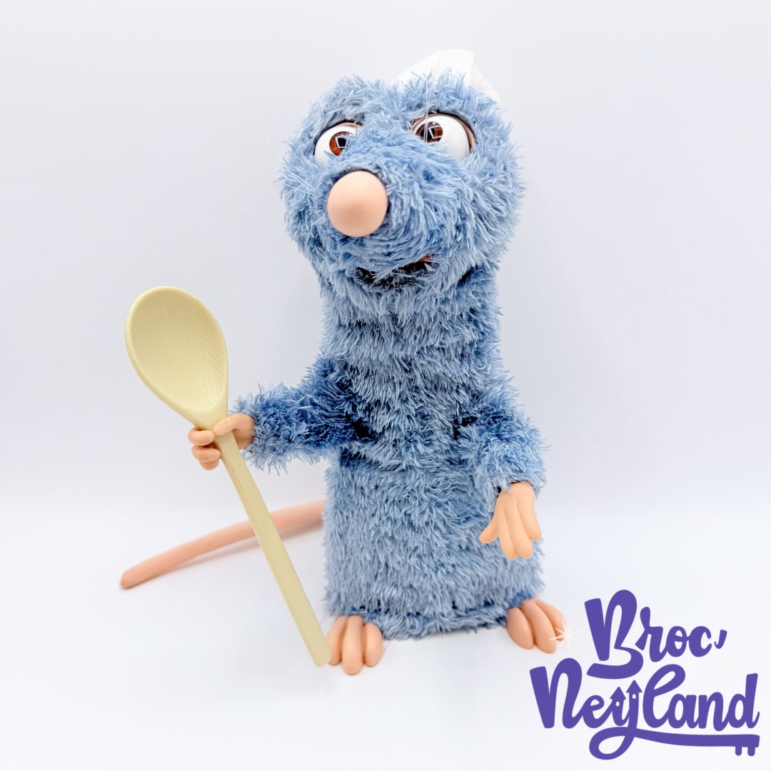 Peluche-Rémy-cuillère-interactive-Ratatouille-Disney-Mattel-rat-bleu-parle-automate-30-cm (2)