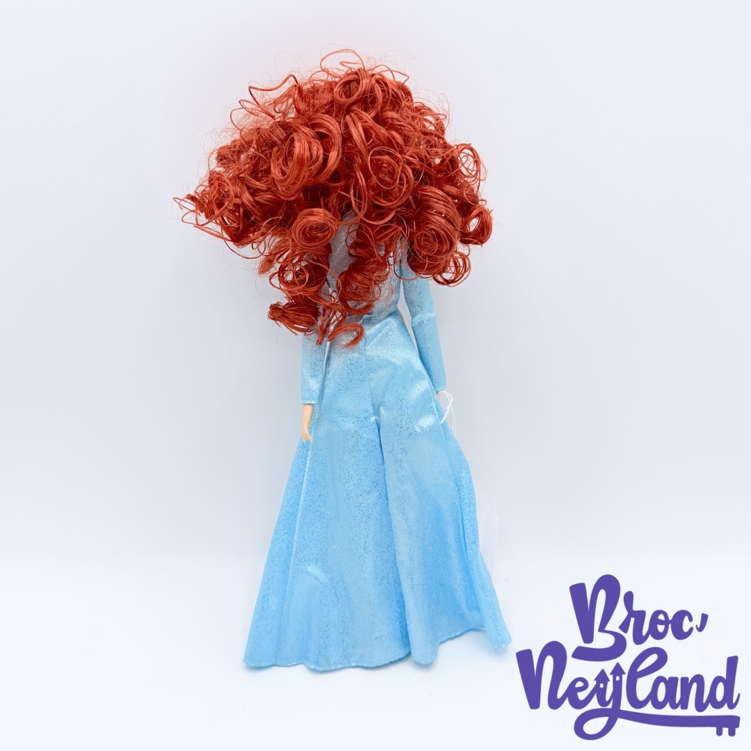 Poupée-Mérida-Rebelle-Disney-Princess-Collection-princesse-robe-bleu-30-cm (3)