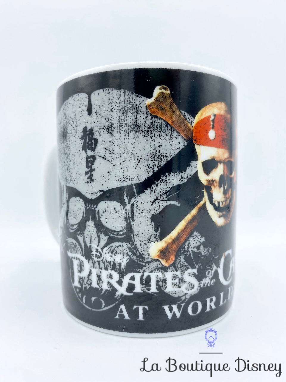 Tasse Pirates of the Caribbean At World\'s End Disney mug noir Pirates des Caraïbes tête mort