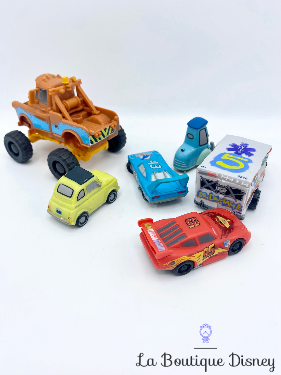 Figurines Voitures Cars Disney Pixar Bully Flash McQueen Martin Guido The  King Luigi Ambulance - Figurines/Bully et Bullyland - La Boutique Disney