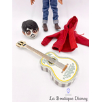 figurine-chantante-miguel-coco-disney-store-poupée-articulée-guitare-musique-5
