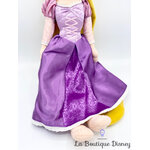 poupée-chiffon-raiponce-disney-store-peluche-princesse-robe-velour-55-cm-3
