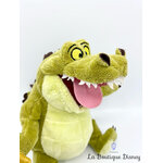 peluche-musicale-louis-crocodile-la-princesse-et-la-grenouille-disney-store-trompette-interactive-10