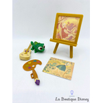 mini-poupée-raiponce-animators-collection-valise-peinture-chevalet-disney-store-10